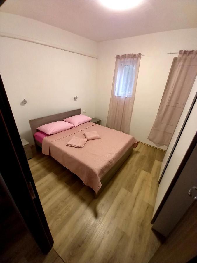 Apartment Lea Mataija ノヴィ・ヴィノドロスキー エクステリア 写真