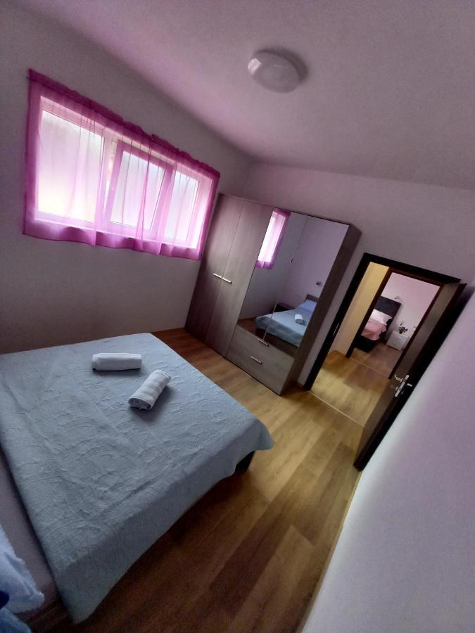 Apartment Lea Mataija ノヴィ・ヴィノドロスキー エクステリア 写真