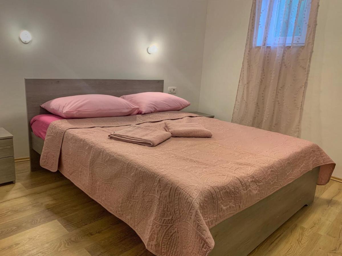 Apartment Lea Mataija ノヴィ・ヴィノドロスキー エクステリア 写真