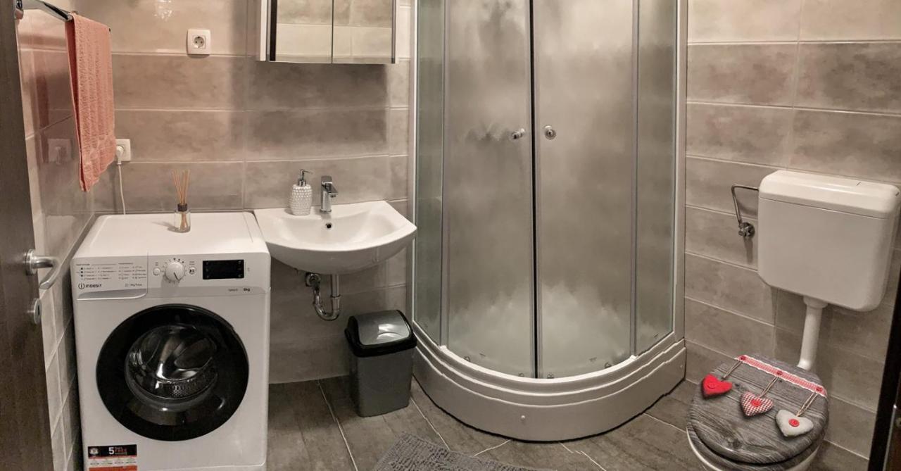 Apartment Lea Mataija ノヴィ・ヴィノドロスキー エクステリア 写真