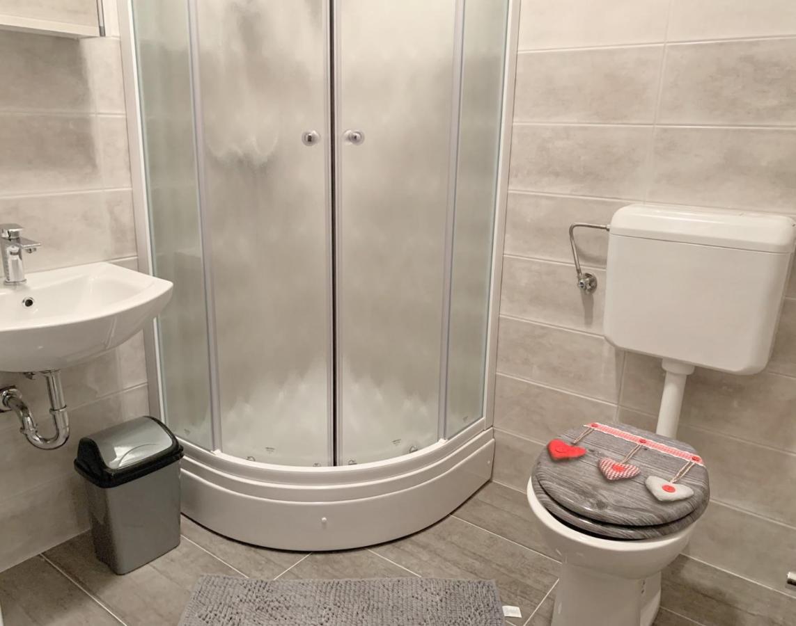 Apartment Lea Mataija ノヴィ・ヴィノドロスキー エクステリア 写真